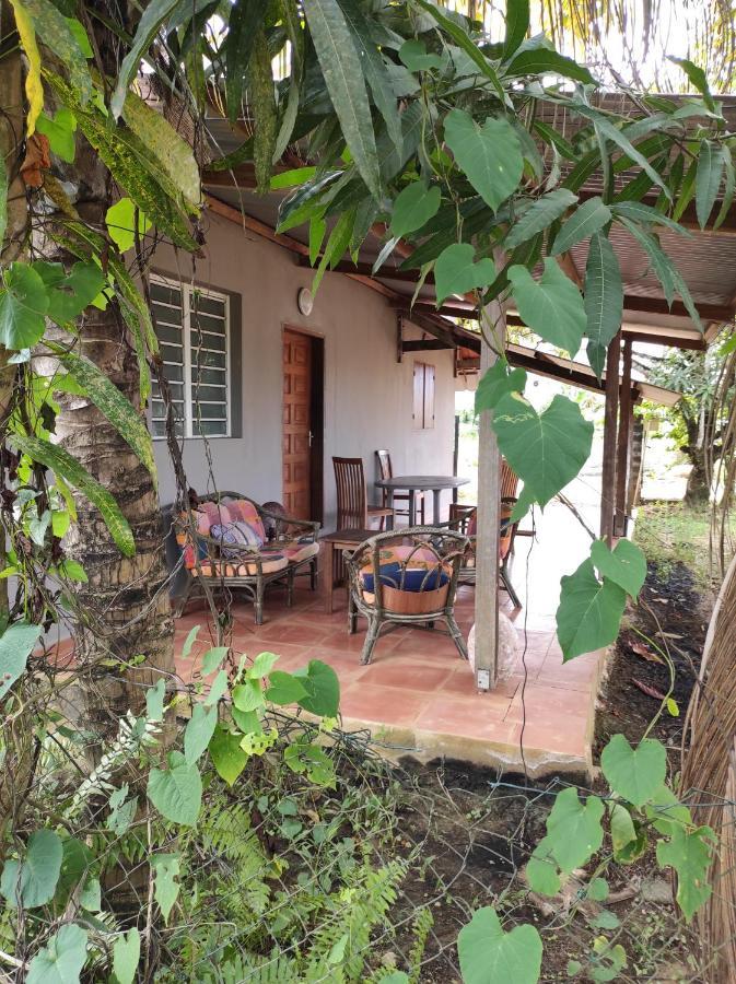 Tikote Chwit Point 1 Villa Cayenne Exteriör bild